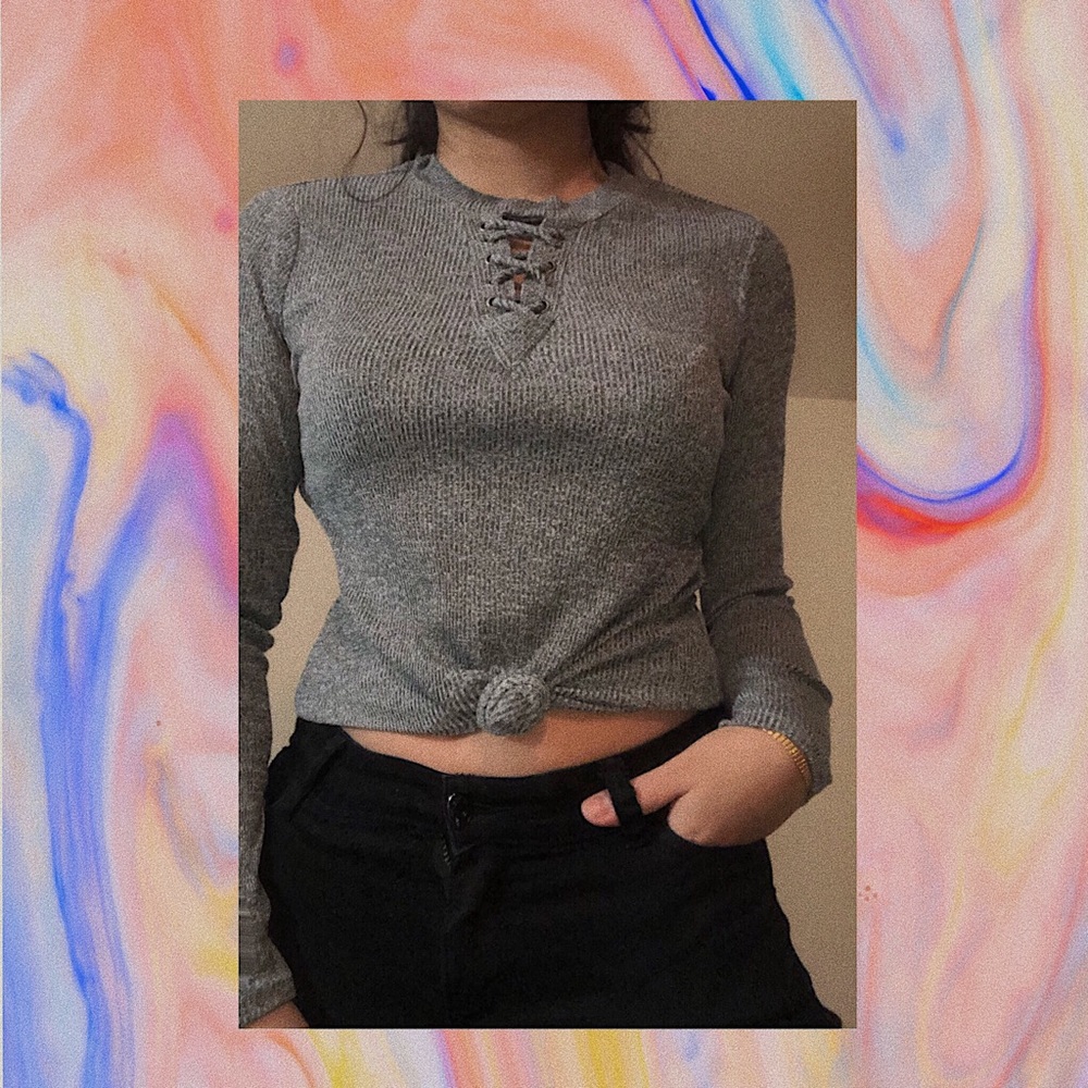Grey long sleeve shirt